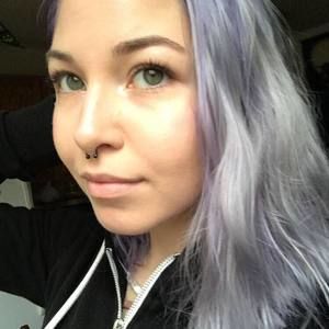 Meet your Posher, Larinda